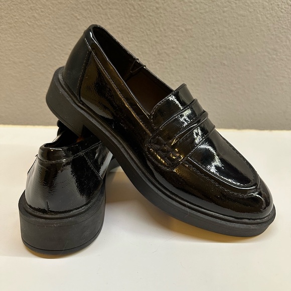 Women’s Patent Loafer - Picture 3 of 5